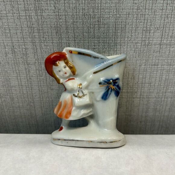 Vtg 1940-50's Occupied Japan Mini Porcelain Vase Small Figurine Girl Toothpick H - Picture 1 of 7